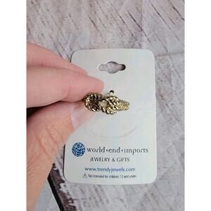 Gold Tone Infinity Ring Ribbed Design Size 6.5 New